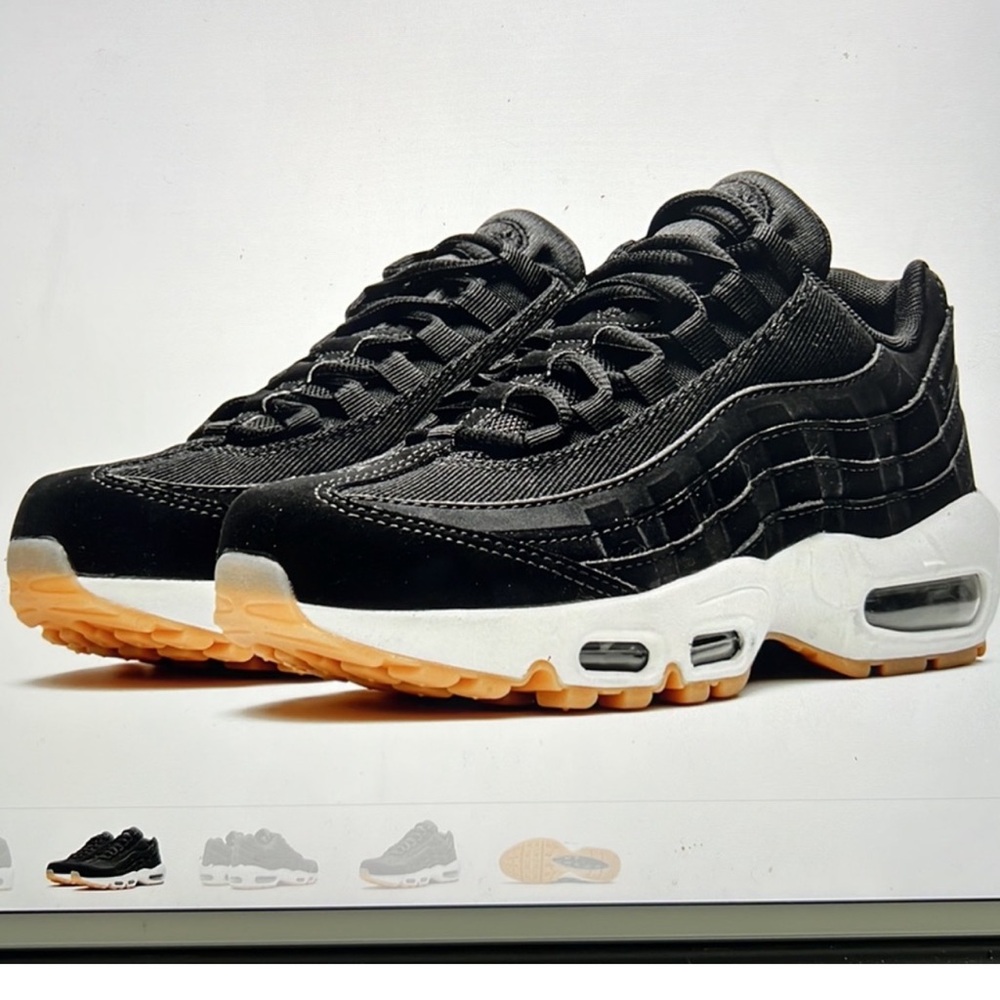Nike Air Max 95 Exotic Skins Black Gum size 8